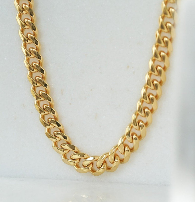 CUBAN CHAIN GOLD Necklace