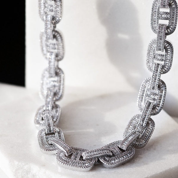 ICY SILVER G-LINK CHAIN NECKLACE